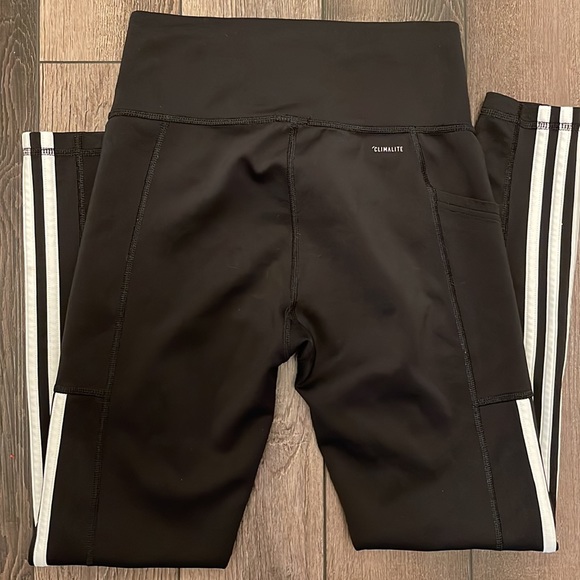 Adidas Leggings Great Condition - Picture 3 of 3